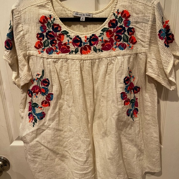 Boutique brand linen top - Picture 2 of 5